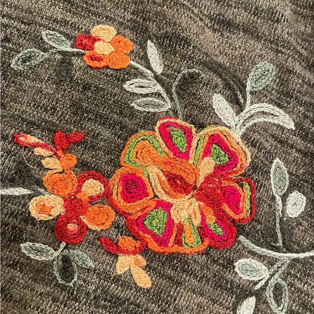 Anthropologie Fig and Flower Embroidered Floral Gray Sweater, Size Medium, EUC. - Picture 3 of 5